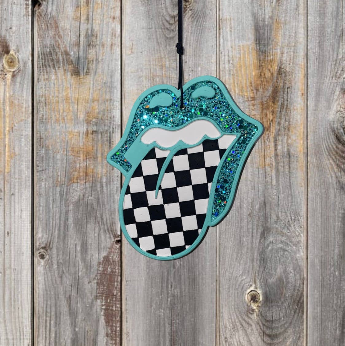 Checkered Lips Freshie