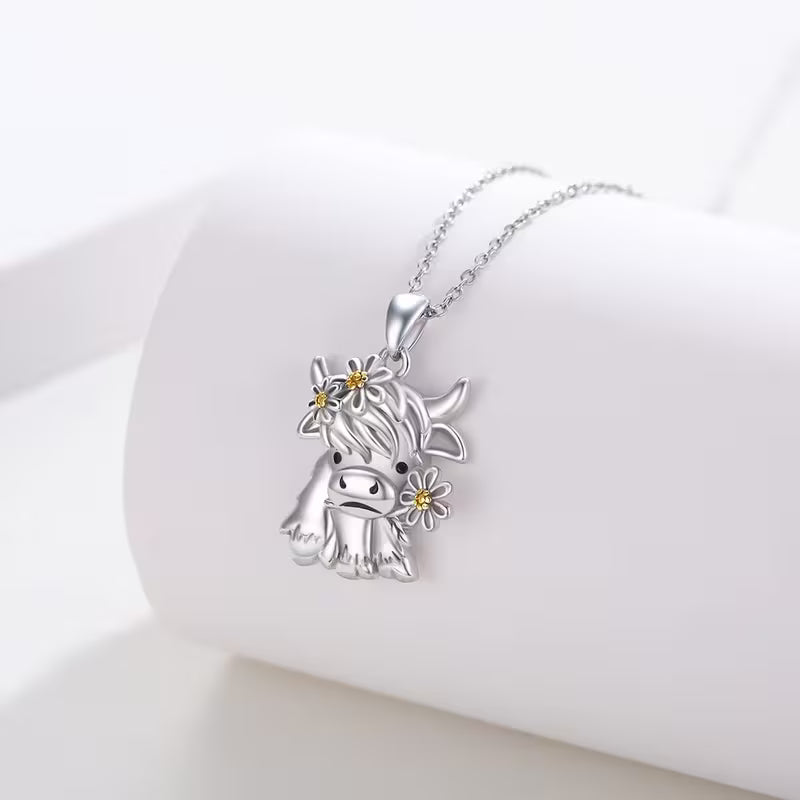 Girls Daisy Highland Necklace