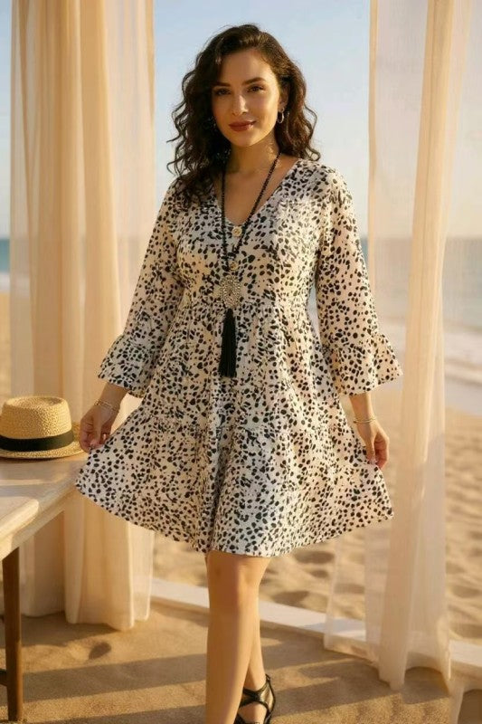Plus V-neckline w/Pockets Dress