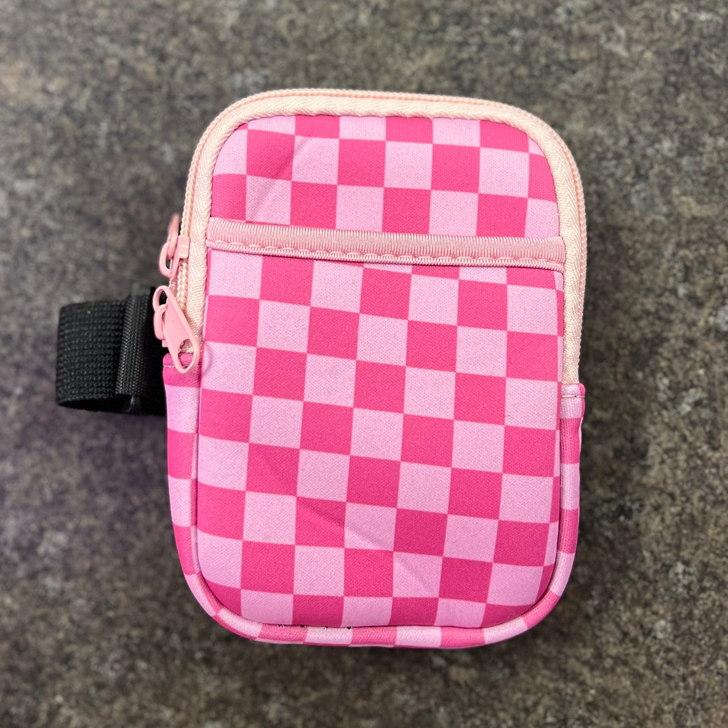 Pink Checkered Tumbler Pouch