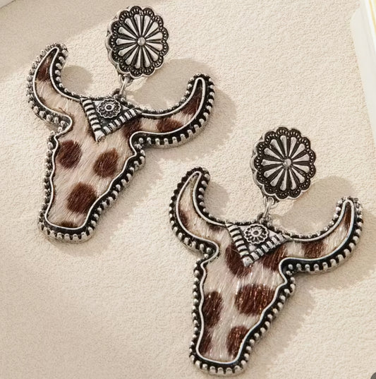 MooTifull Earrings